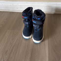 Kids Snow Boots  $30 Size 11
