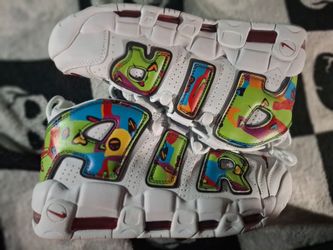 Nike Air more uptempo "peace, love, swoosh 9.5