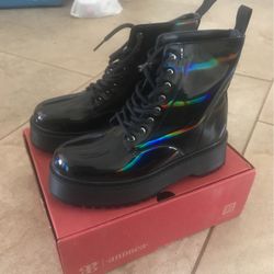 New Andrea Boots Size 8