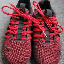 Kids Puma Shoes Size 4