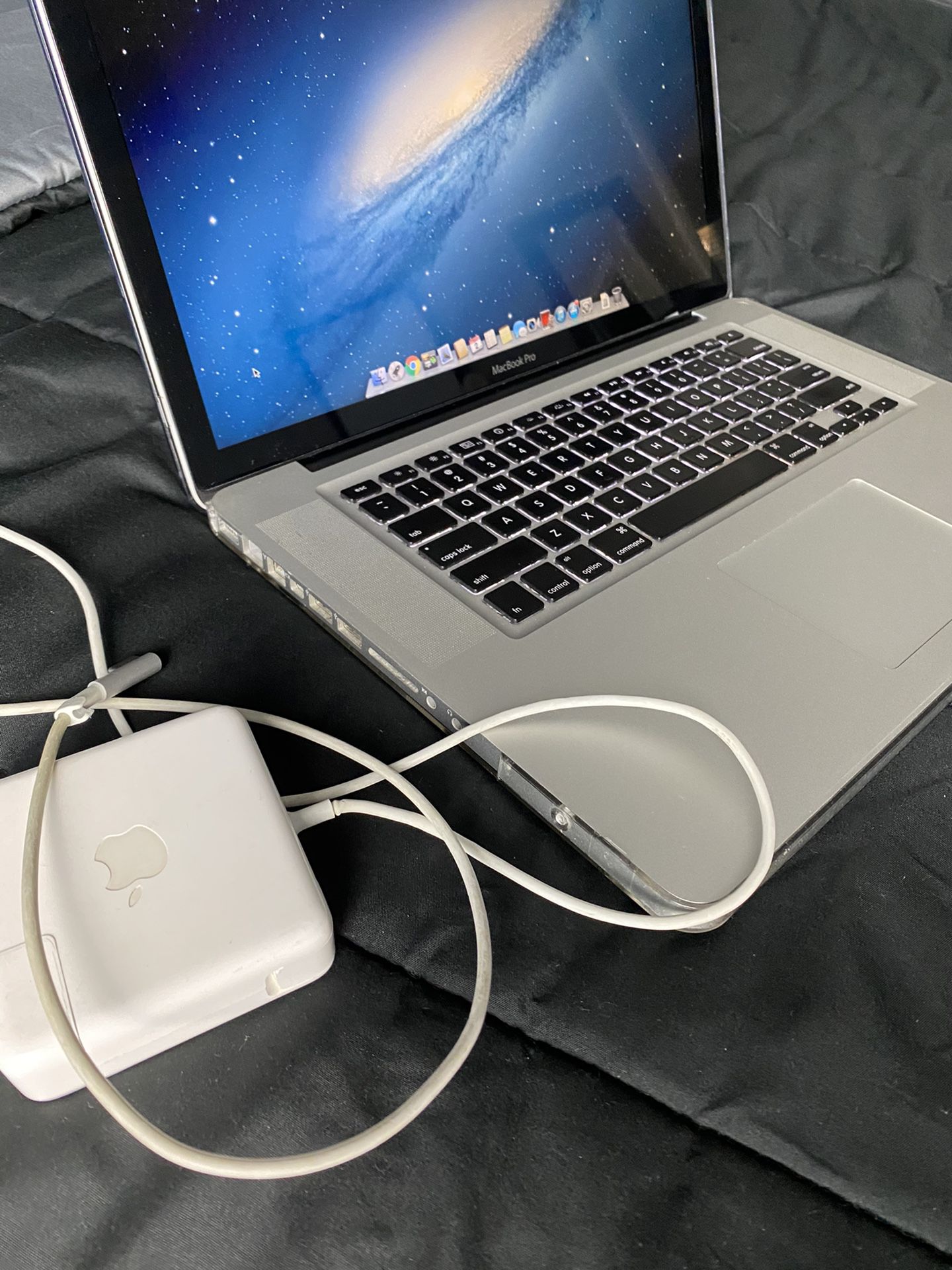 Apple Mid 2010 15” MacBook Pro Laptop 500Gb 8GD RAM (FOR PARTS) See Details