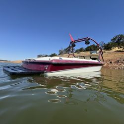 1997 Malibu Ski Boat 
