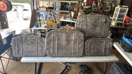 Four piece luggage like new