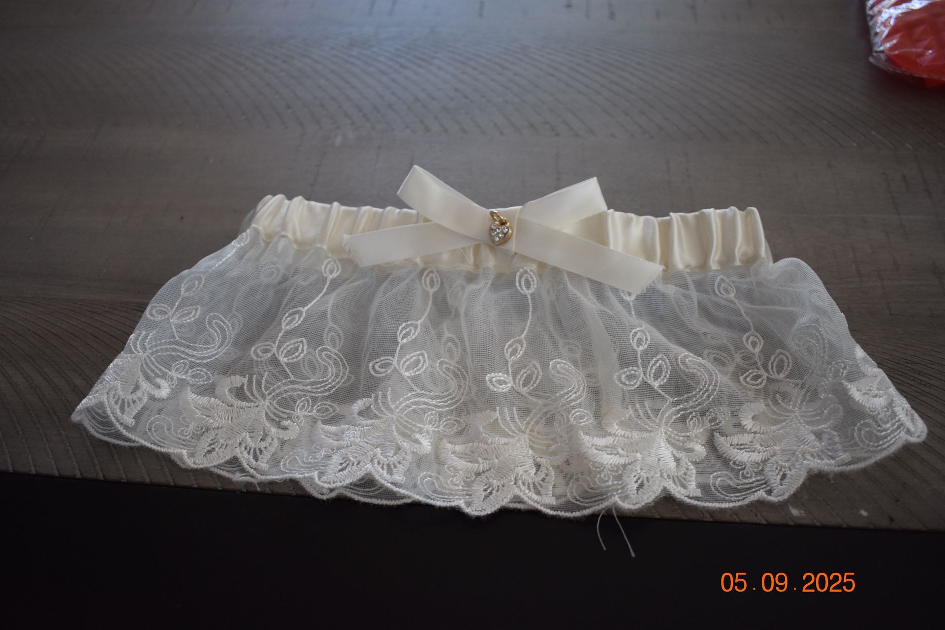 Ivory Bridal Garter
