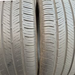 Two 2️⃣ Used Tires 🛞 Good Condition 235/45R18” Hankook ☄️☄️☄️