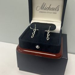 14K White Gold 1/5 Carat Diamond Twist Dangle Earrings 