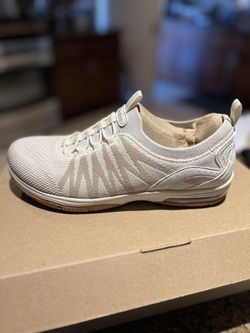 Women’s Memory Foam Sketchers Slip On -WHITTIER area