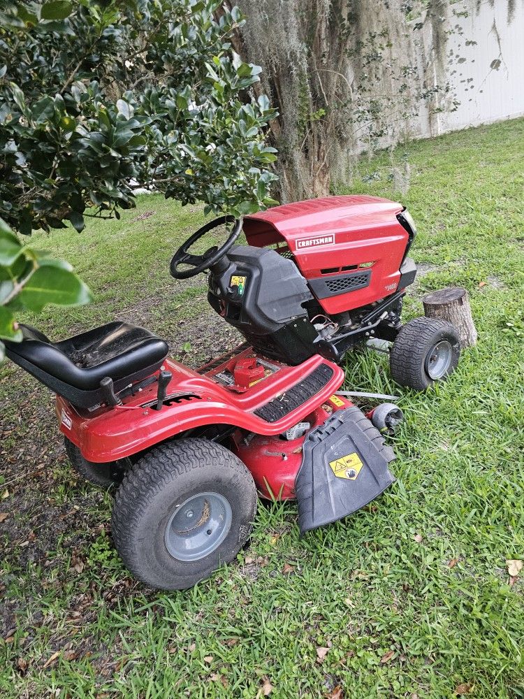 Land Tractor