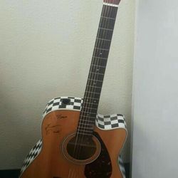 Yamaha FX370C electric acoustic guitar. $350 OBO