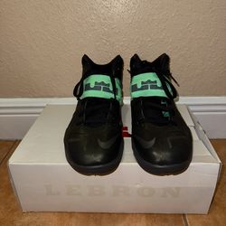 Nike zoom soldier 7 green glow