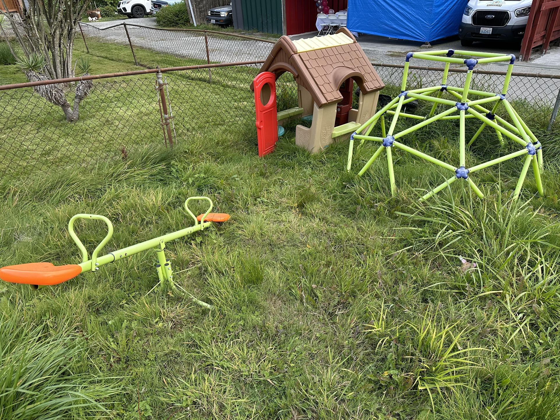 Kids outdoor play set