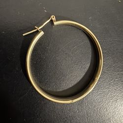 14k Gold Bangle Earring 