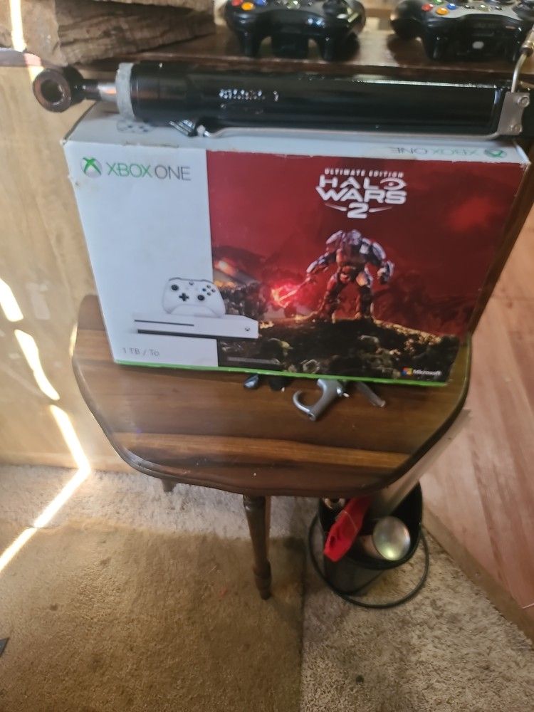 Xbox One S .