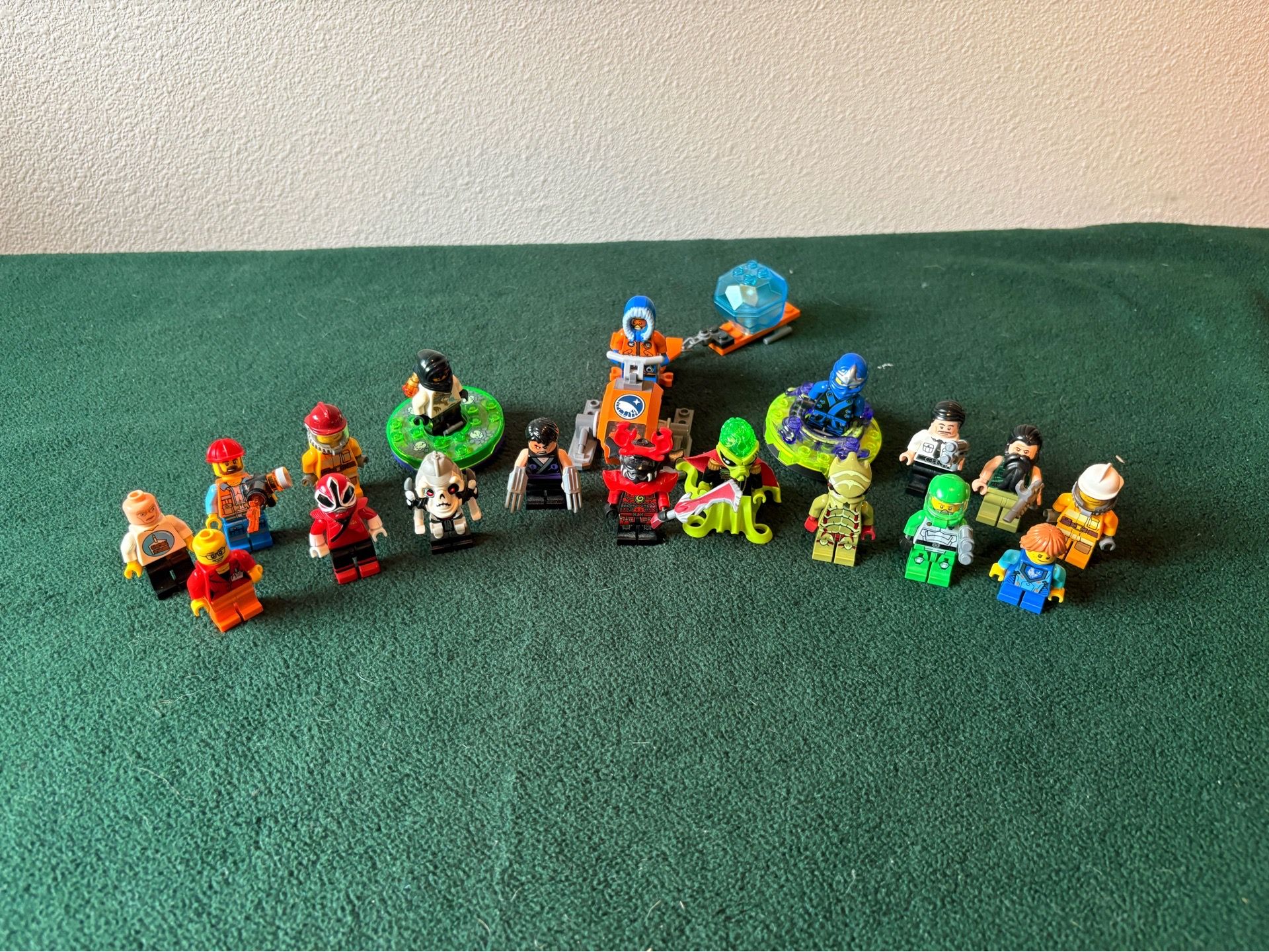 LEGO Assorted Minifigure Lot - TMNT Master Splinter & Alien Conquest Commander