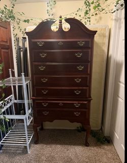 7 Drawer Dresser
