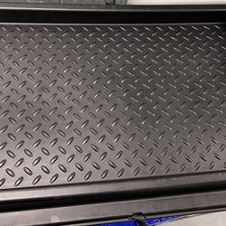 2005 jeep gran Cherokee trunk floor lid