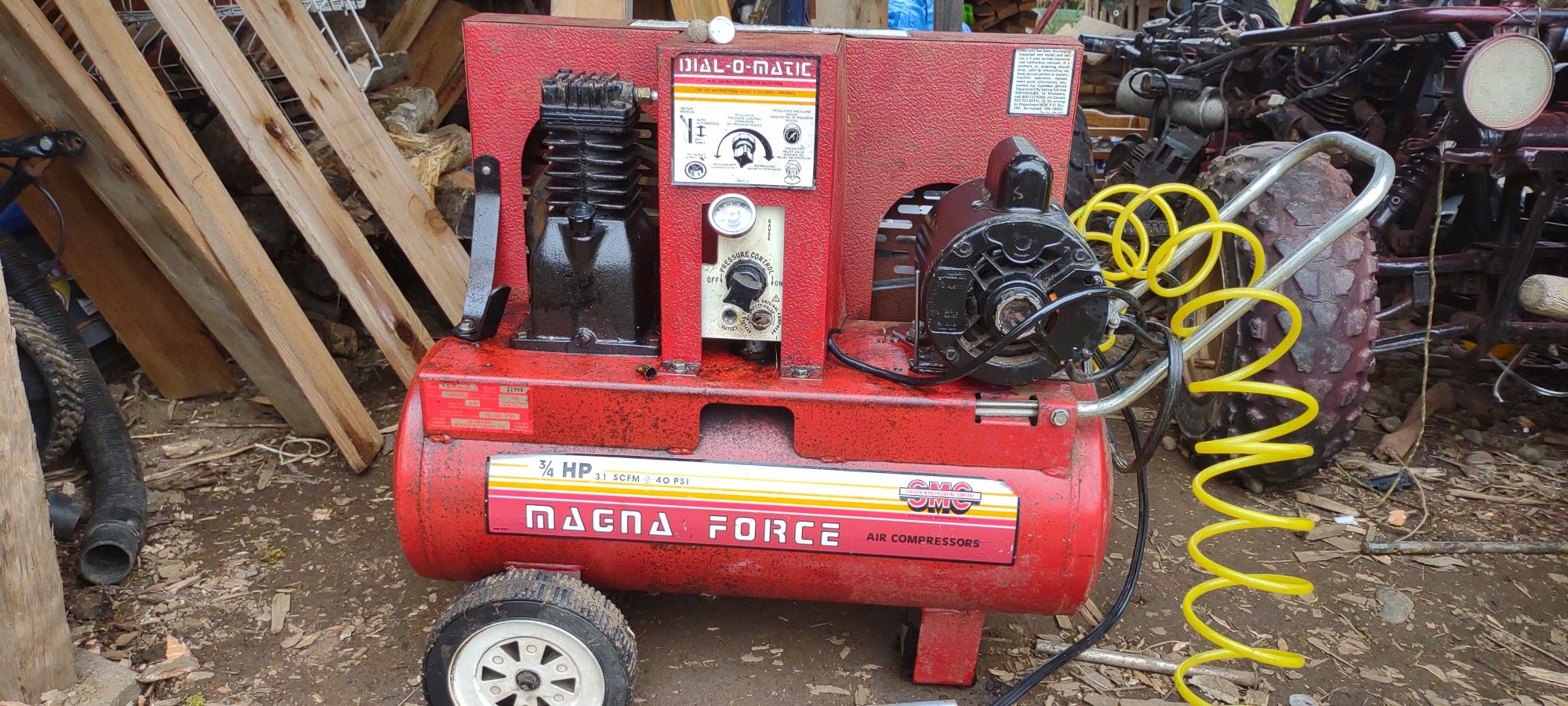 Magna Force 3/4 HP 3.1 SCFM @ 40PSI Air Compressor