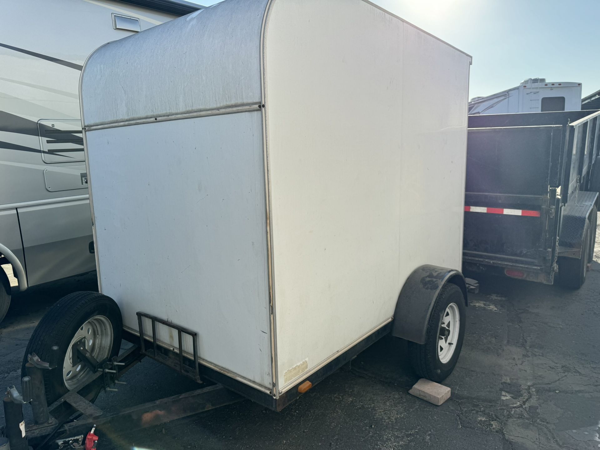 2008 Enclosed Trailer
