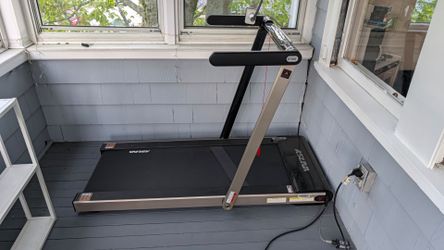 Foldable, slim Asuna treadmill