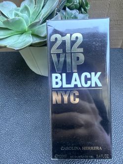 Carolina Herrera 212 vip black