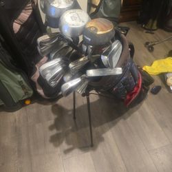  GOLF CLUBS  WITH STANDBAG (20 CLUBS SET)