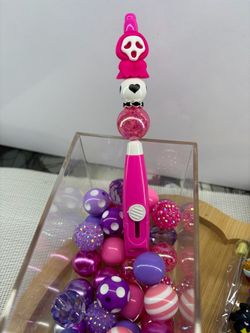 Beadable box cutter