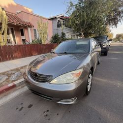 2004 Toyota Camry