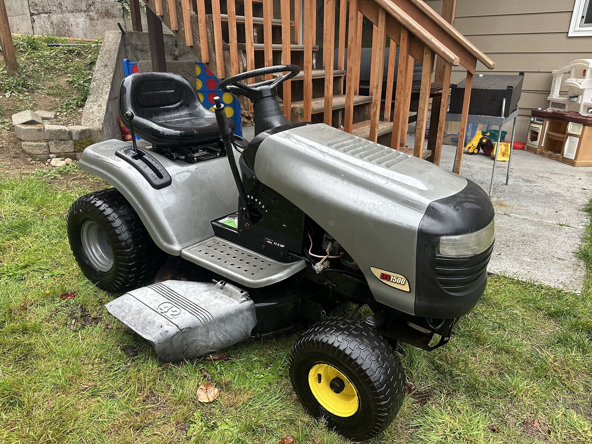 CRAFTSMAN LTS 1500 Mower Tractor
