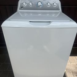 PERFECT CONDITION GE WASHER