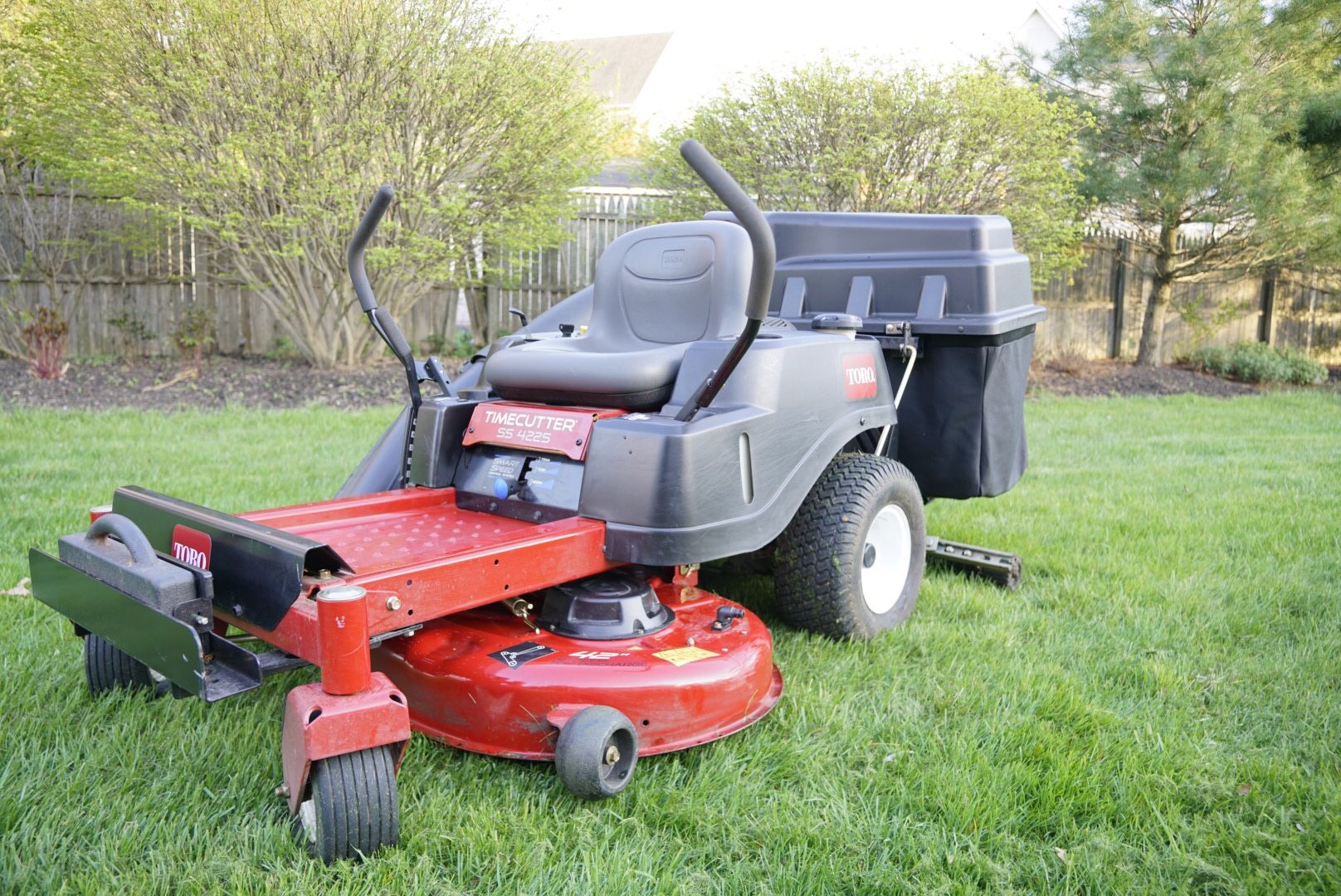 2015 Toro Time Cutter SS4225 42" + Free Bagger & Striping Kit