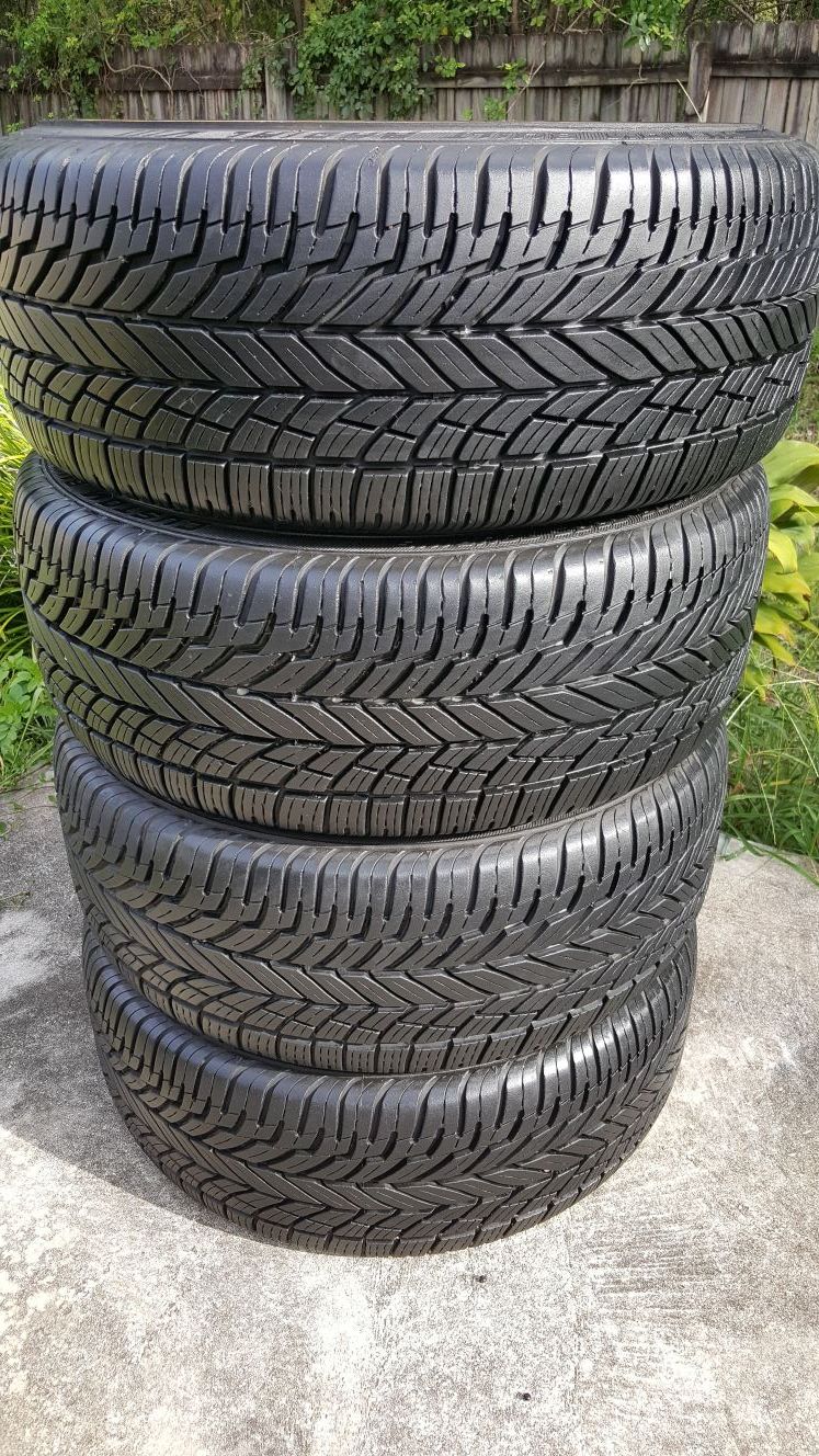 235/55/17 VOGUE TIRES WHITE WALL RARE 99% TREAD