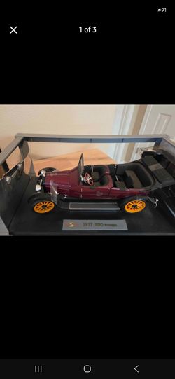 1917 REO Touring Diecast Model Car with Display Case