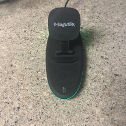 MaguTek wireless charging station