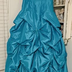 Stunning Mermaid Blue Ball gown Quince Prom Dress