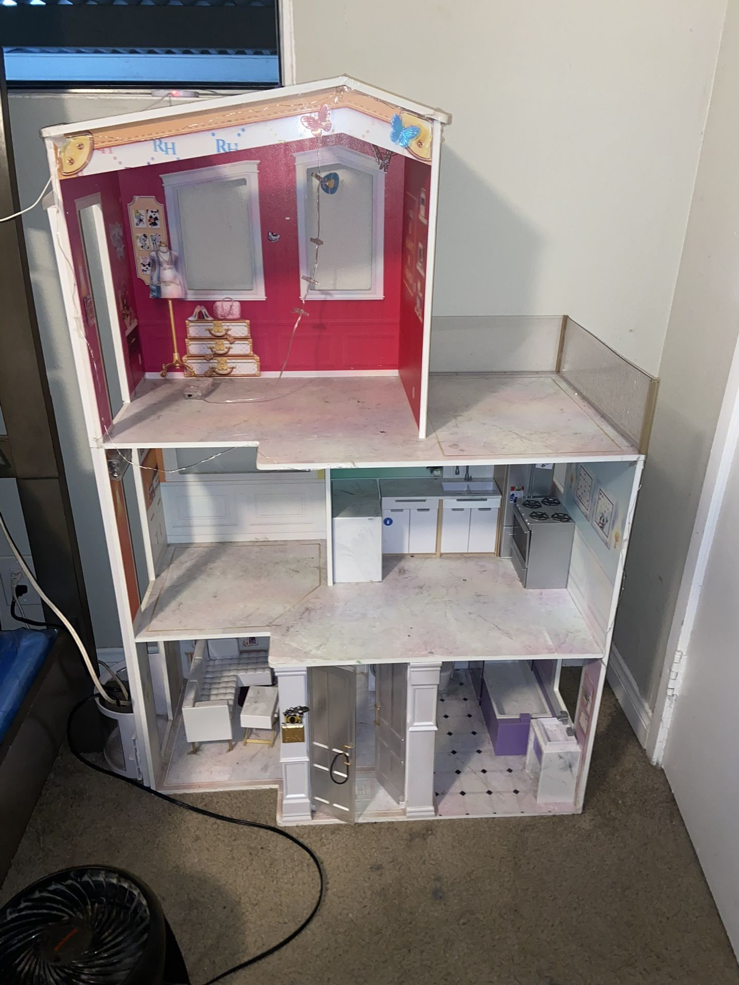 High Doll Dream house