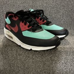 NIKE AIRMAX “Team Kenya” *SIZE 11
