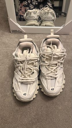 Balenciaga tracks brand new size 10