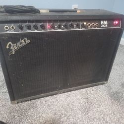 Fender FM 212R