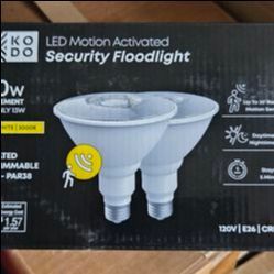 LED Motion Activated Flood Lights (2 Lights) PAR38