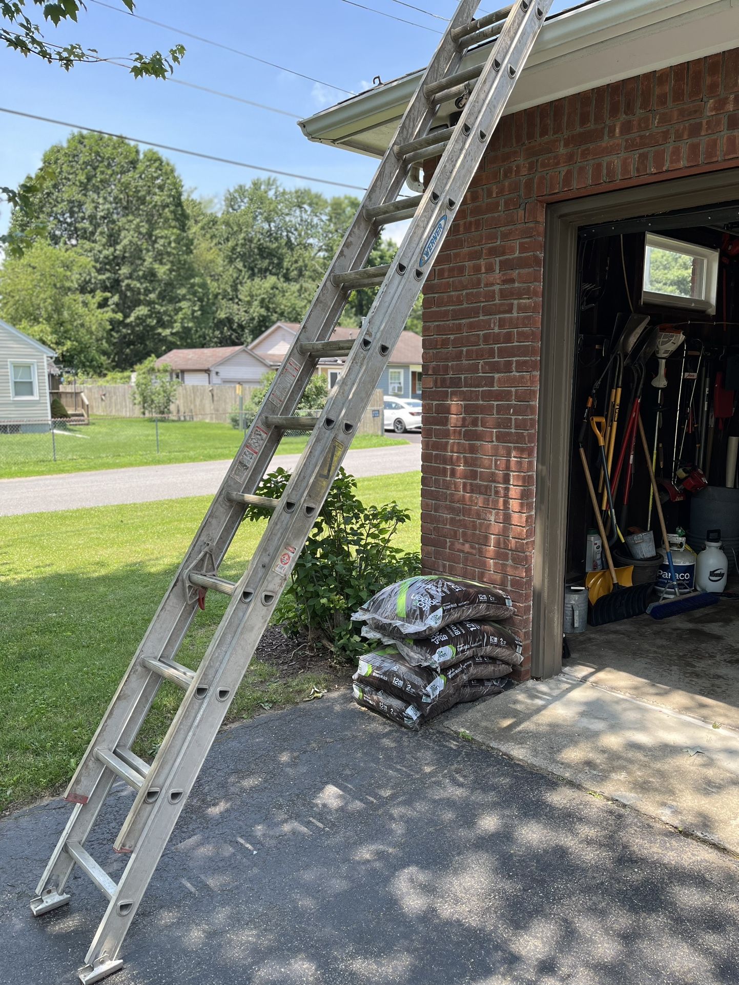 24' Werner Saf-T-Master Ladder