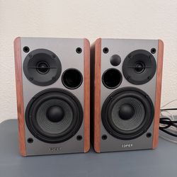 A set Edifier R1280T Computer Speakers Dual RCA inputs
