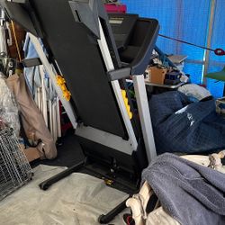 Gold’s Gym Treadmill
