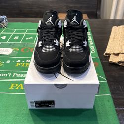 Jordan 4 Retro White Thunder Size 6Y / 7.5 Women’s 