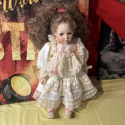 Kingstate Porcelain girl doll craft