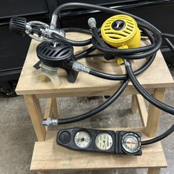 Us Divers Diving Octopus 