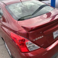 Nissan versa 2017