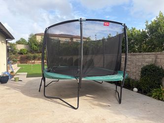 Berg 17’ Oval Trampoline