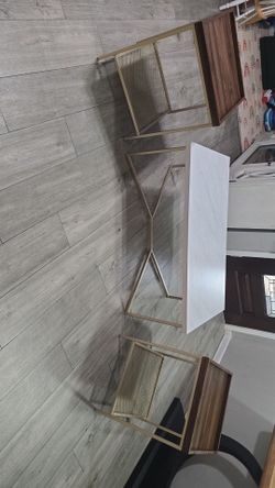 Coffee table with 2 side tables