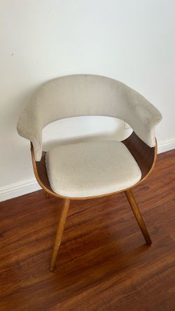 Mid-Century Modern Chair Carson Carrington Samantha Mid-century Modern Chair