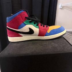 Jordan 1 Mid SE “Fearless Blue The Great”